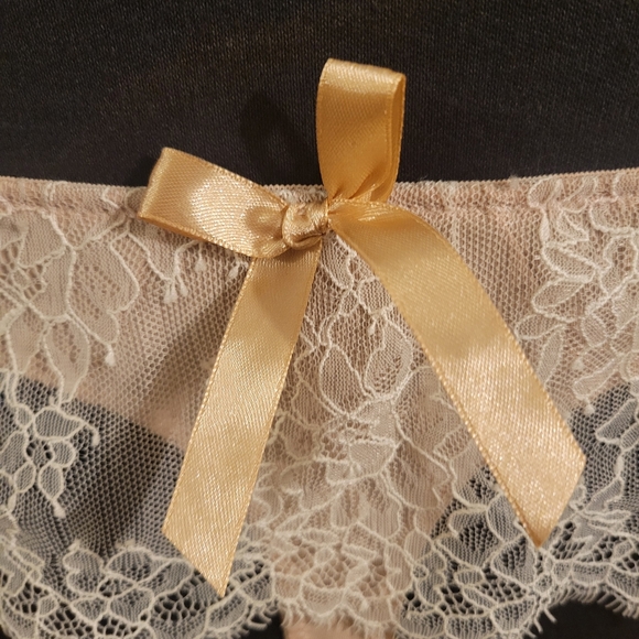 Lingerie Set Size M - Picture 9 of 12
